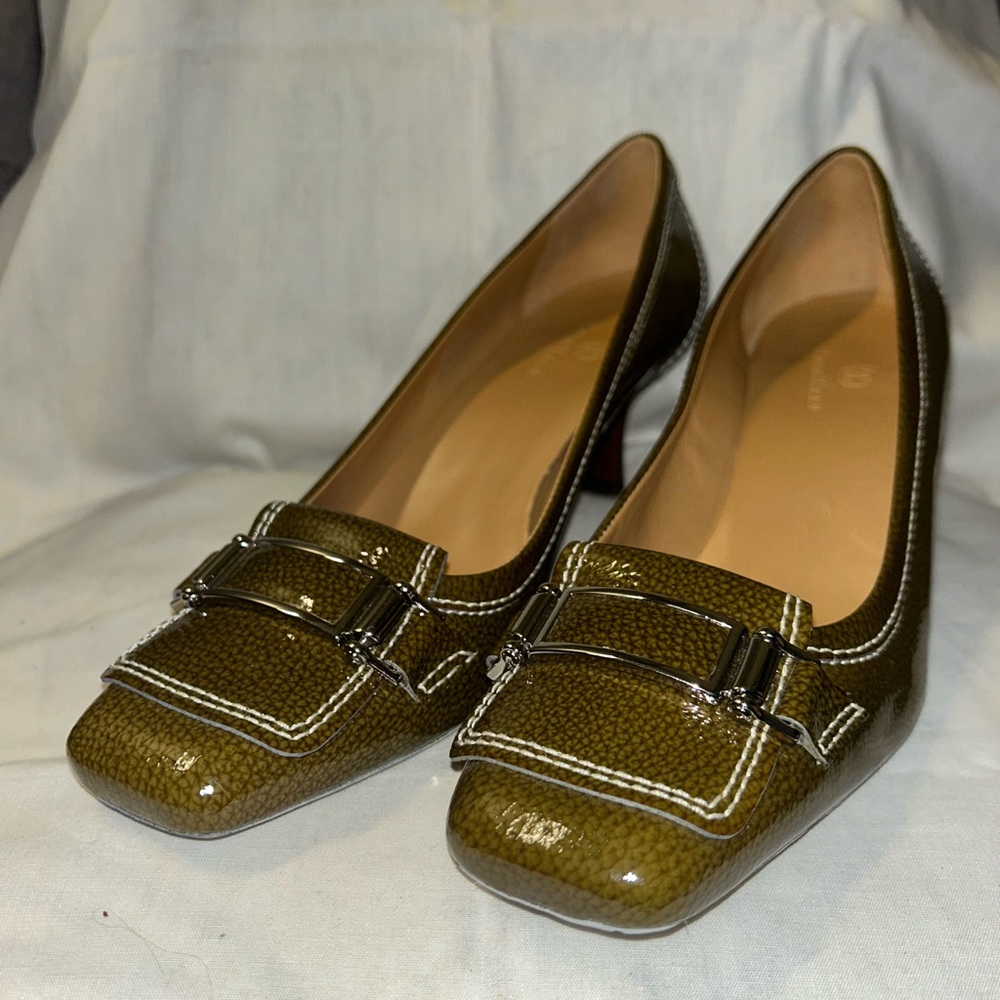 Y2K Cole Haan Patent Leather Kitten heels 9B